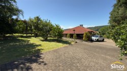 Sítio com 3.054,00m² no bairro Lomba Grande 