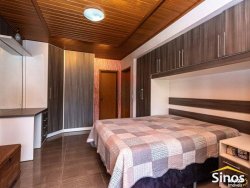 Casa com 05 suítes no bairro Imigrante Norte 