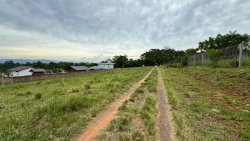 Sítio com 2,00 hectares localizado no perímetro urbano de Lomba Grande 