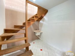 Casa com 03 dormitórios para locação no bairro Ideal 