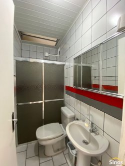 Casa com 03 dormitórios para locação no bairro Ideal 
