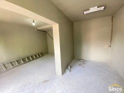 Casa com 03 dormitórios para locação no bairro Ideal 