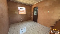 Casa com 02 dormitórios em Lomba Grande 