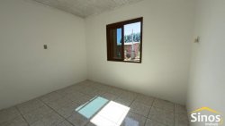 Casa com 02 dormitórios em Lomba Grande 