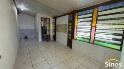 Casa com 02 dormitórios em Lomba Grande 