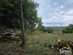 Terreno com 306,80m² no bairro Lomba Grande  