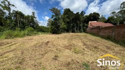 Terreno com 543,49m² no bairro Lomba Grande 