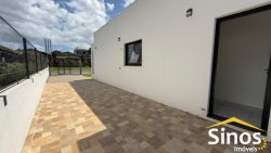 Casa com 02 dormitórios no bairro Lomba Grande 