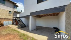 Casa com 02 dormitórios no bairro Lomba Grande 