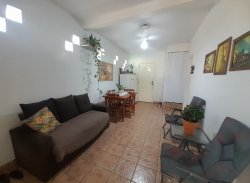 Casa com 02 dormitórios no bairro Canudos 