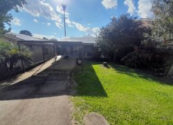 Casa com 02 dormitórios no bairro Canudos 