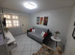 Casa com 02 dormitórios no bairro Canudos 
