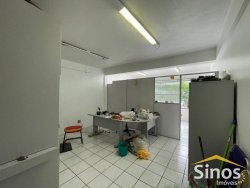 Sala comercial para locação no Centro 
