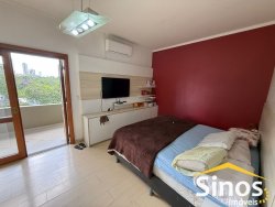 Casa com 03 dormitórios no bairro Hamburgo Velho    