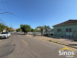 Casa com 03 dormitórios no bairro Bela Vista  
