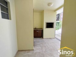 Casa com 03 dormitórios no bairro Hamburgo Velho 