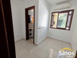 Casa com 03 dormitórios no bairro Hamburgo Velho 