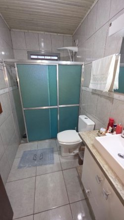 Casa mista com 04 dormitórios no Bairro Ideal 