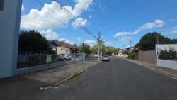 Casa mista com 04 dormitórios no Bairro Ideal 