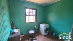 Casa com 03 dormitórios no Bairro Ideal 