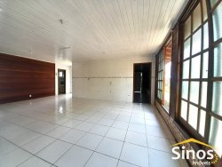 Casa com 02 dormitórios no bairro Campestre 