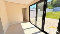 Casa com 03 dormitórios no bairro São Jorge  