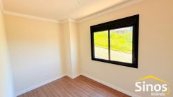 Casa com 03 dormitórios no bairro São Jorge  
