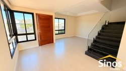 Casa com 03 dormitórios no bairro São Jorge  