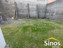 Casa com 03 dormitórios no bairro São Jorge 