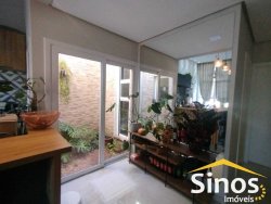 Casa com 03 dormitórios no bairro São Jorge 