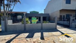 Casa com 02 dormitórios e uma suíte no bairro Canudos  