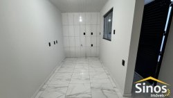 Casa com 02 dormitórios e uma suíte no bairro Canudos  