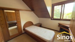 Casa com 04 dormitórios para locação no bairro Ideal   