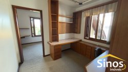 Casa com 04 dormitórios para locação no bairro Ideal   