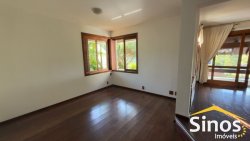 Casa com 04 dormitórios para locação no bairro Ideal   