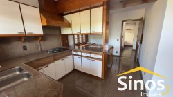 Casa com 04 dormitórios para locação no bairro Ideal   