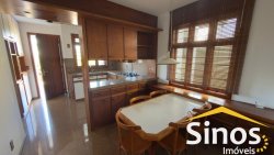 Casa com 04 dormitórios para locação no bairro Ideal   