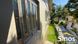 Casa com 04 dormitórios para locação no bairro Ideal 