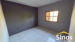Casa com 03 dormitórios para locação no bairro Primavera  