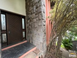 Casa de Alto Padrão para locação no bairro Ideal 