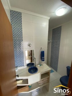 Casa com 02 dormitórios, sendo 01 suíte para locação no bairro Lomba Grande      
