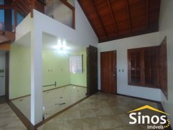 Casa com 03 dormitórios, sendo 01 suíte no bairro Rincão 