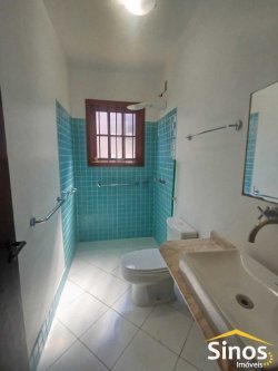 Casa com 03 dormitórios, sendo 01 suíte no bairro Rincão 