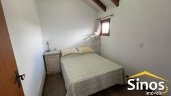 Casa com 02 suítes no bairro Lomba Grande  