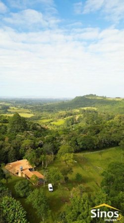 Sítio com 5,0 hectares no Morro Agudo 
