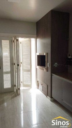 Casa mobiliada com 03 dormitórios, sendo 02 suítes no Bairro Primavera 