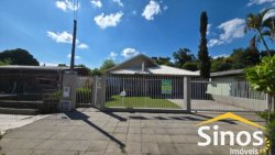 Casa mobiliada com 03 dormitórios, sendo 02 suítes no Bairro Primavera 