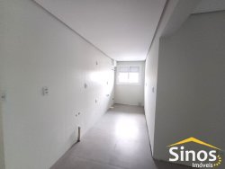 Apartamento com 02 dormitórios (01 Suíte) no Residencial Scharlau 
