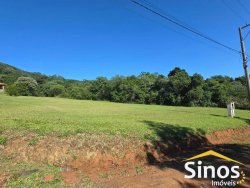 Terreno com 1.000m² no condomínio Country Village  