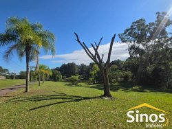 Terreno com 1.000m² no condomínio Country Village  